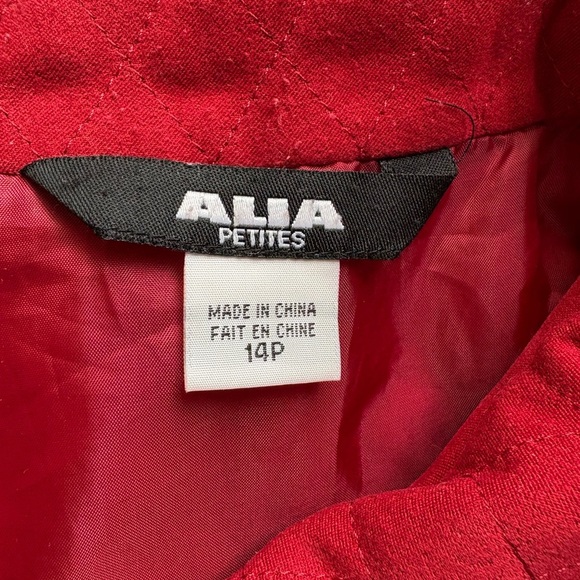 Alia Petites Women’s 14P Red Quilted Vest with Black Zipper - Picture 6 of 6